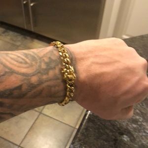 Cuban link bracelet